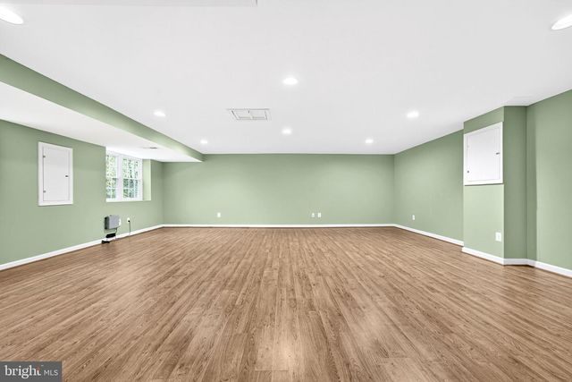 10536 KNOLLWOOD DR, Manassas, VA 20111