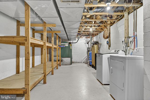 10536 KNOLLWOOD DR, Manassas, VA 20111