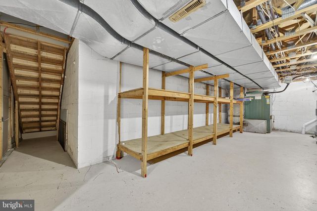 10536 KNOLLWOOD DR, Manassas, VA 20111