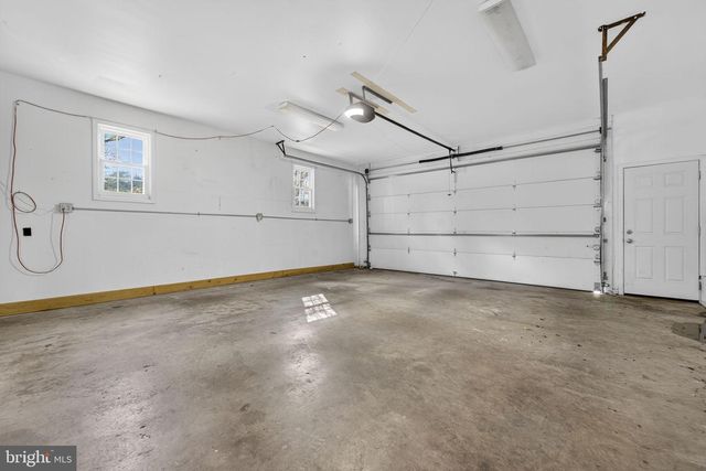 10536 KNOLLWOOD DR, Manassas, VA 20111