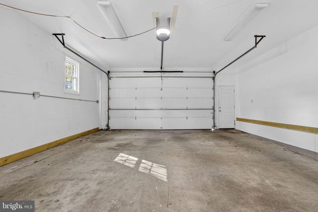 10536 KNOLLWOOD DR, Manassas, VA 20111