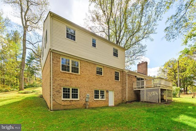 10536 KNOLLWOOD DR, Manassas, VA 20111