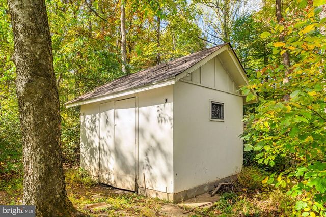 10536 KNOLLWOOD DR, Manassas, VA 20111