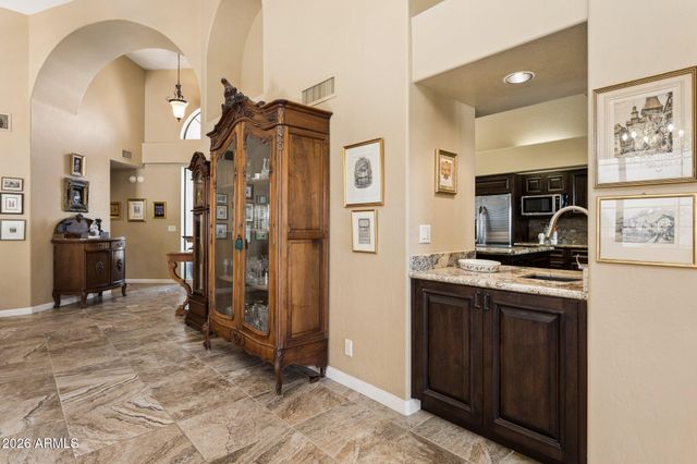 8050 E CORTEZ Drive, Scottsdale, AZ 85260