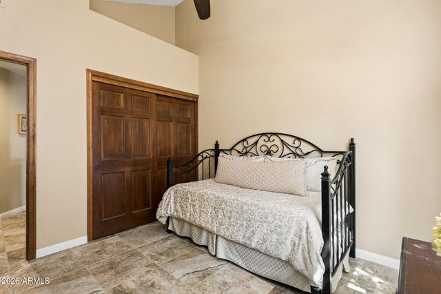 8050 E CORTEZ Drive, Scottsdale, AZ 85260