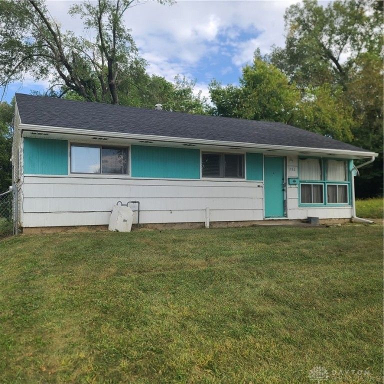 762 Ernroe Drive, Dayton, OH 45417