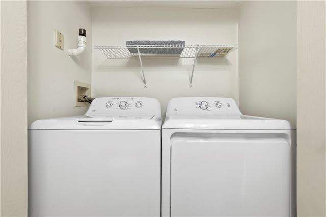 126 Villa Dr, Reserve, PA 15214