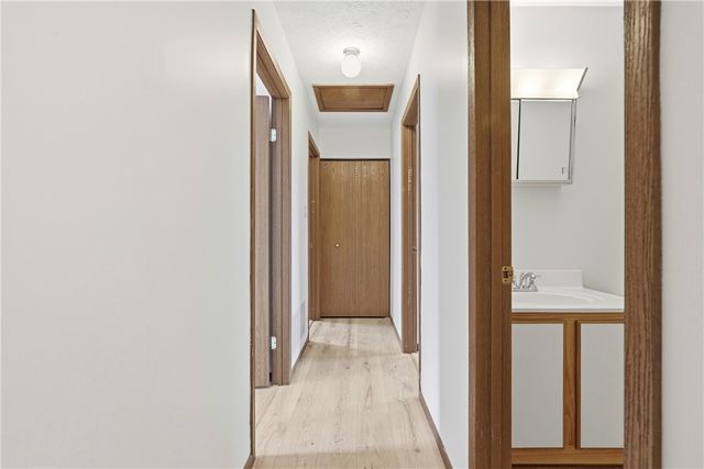 126 Villa Dr, Reserve, PA 15214