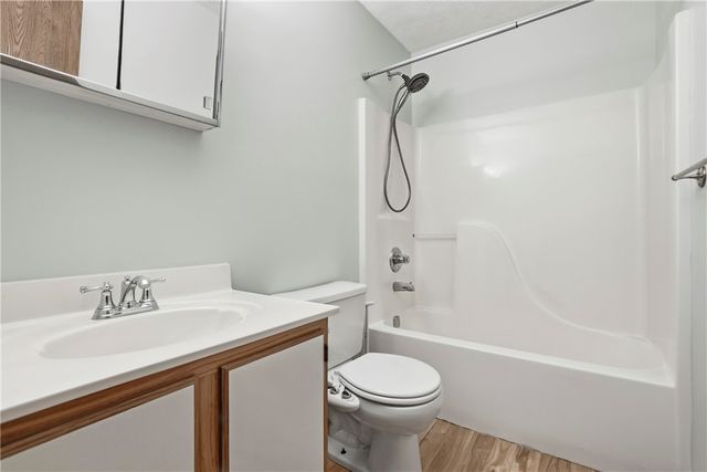 126 Villa Dr, Reserve, PA 15214