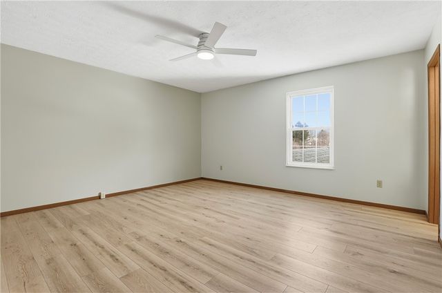 126 Villa Dr, Reserve, PA 15214