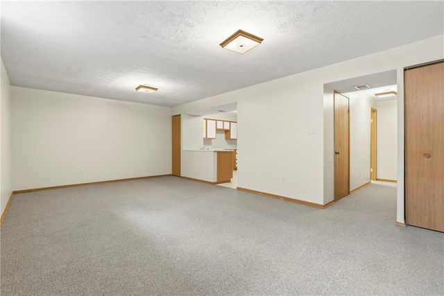 126 Villa Dr, Reserve, PA 15214