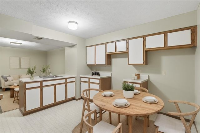 126 Villa Dr, Reserve, PA 15214