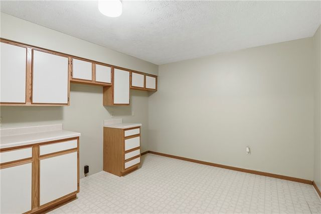 126 Villa Dr, Reserve, PA 15214