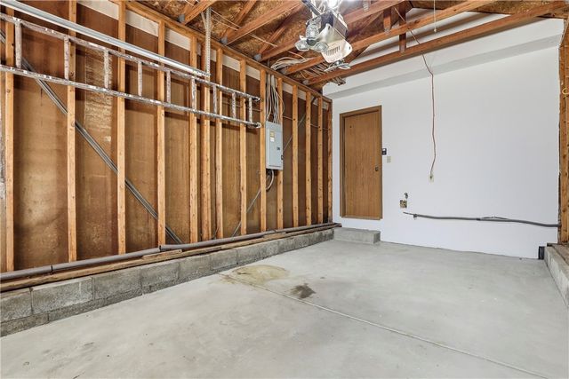 126 Villa Dr, Reserve, PA 15214