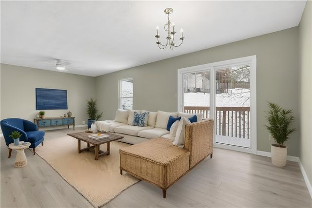 126 Villa Dr, Reserve, PA 15214