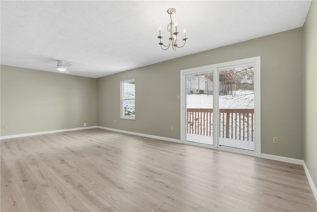 126 Villa Dr, Reserve, PA 15214