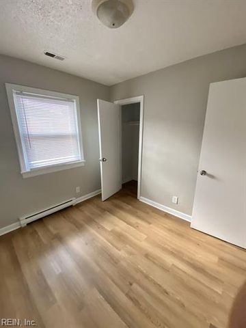 9533 19th Bay ST, Norfolk, VA 23518