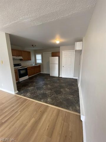 9533 19th Bay ST, Norfolk, VA 23518