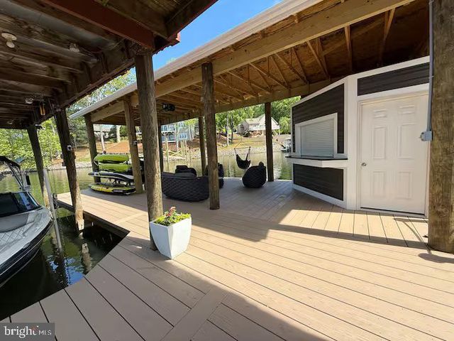 1970 MOREWOOD RD, Hardy, VA 24101