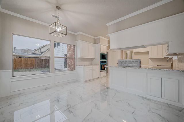 4218 Bayglen Court, Houston, TX 77068