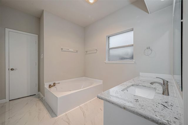 4218 Bayglen Court, Houston, TX 77068