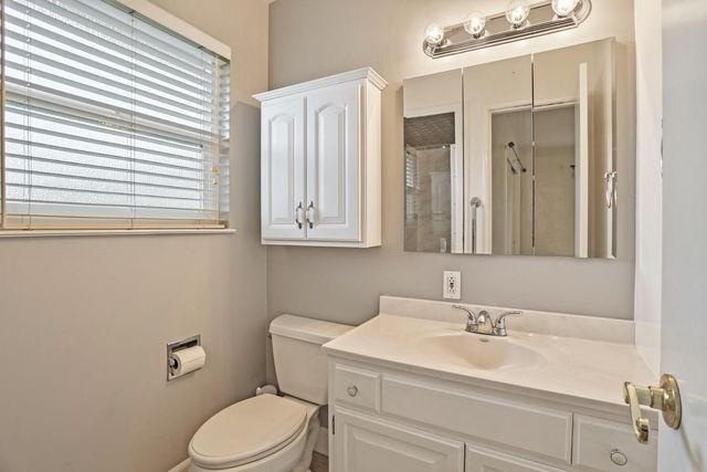 2019 Debbie Ln, Lodi, CA 95242