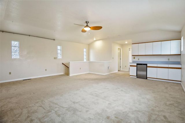 2019 Debbie Ln, Lodi, CA 95242