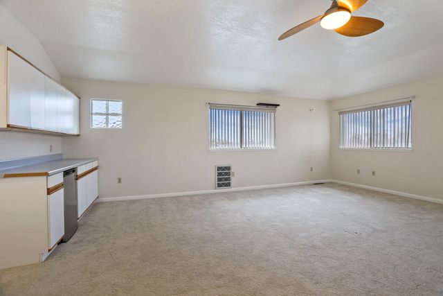 2019 Debbie Ln, Lodi, CA 95242