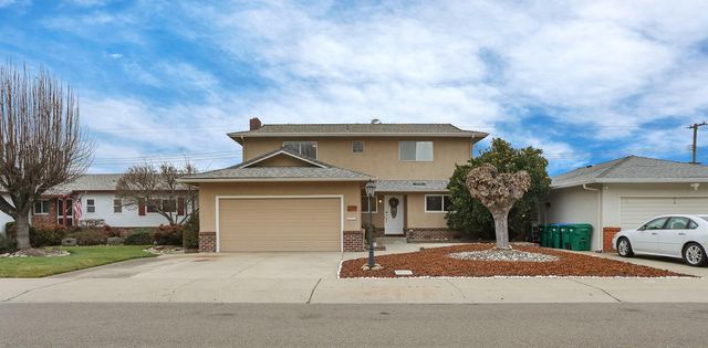 2019 Debbie Ln, Lodi, CA 95242