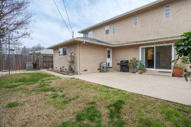 2019 Debbie Ln, Lodi, CA 95242