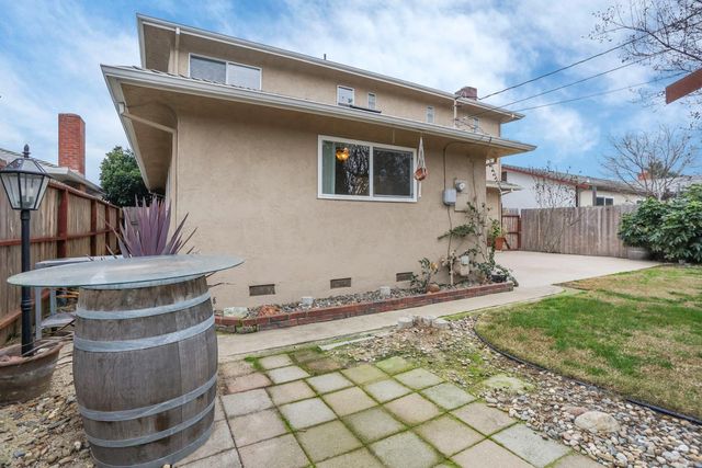2019 Debbie Ln, Lodi, CA 95242