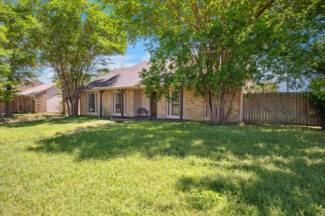 2036 Apple Valley Road, Plano, TX 75023