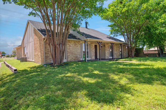 2036 Apple Valley Road, Plano, TX 75023