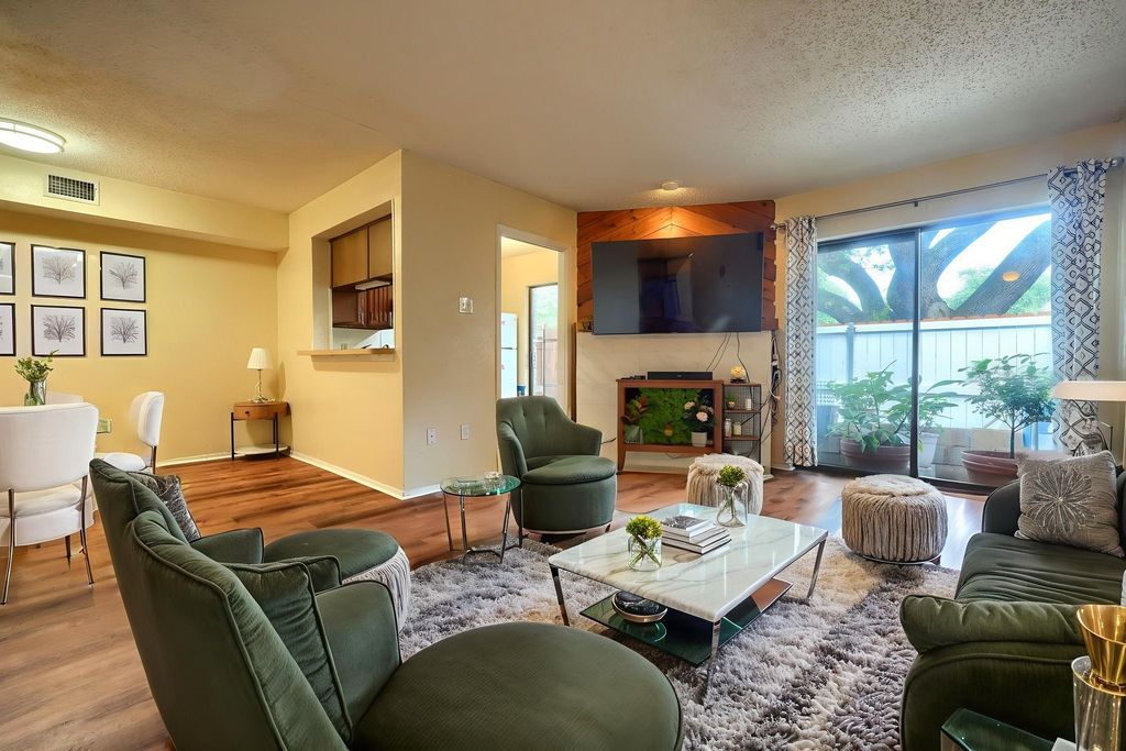 891 Dublin Drive 3, Richardson, TX 75080