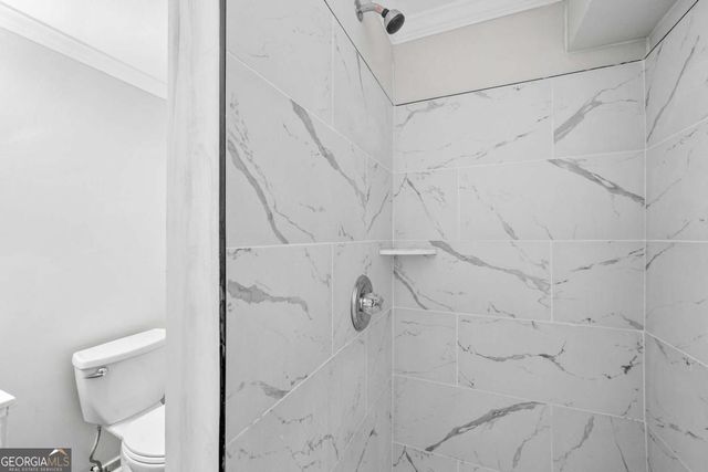 155 King David Drive SW, Lilburn, GA 30047