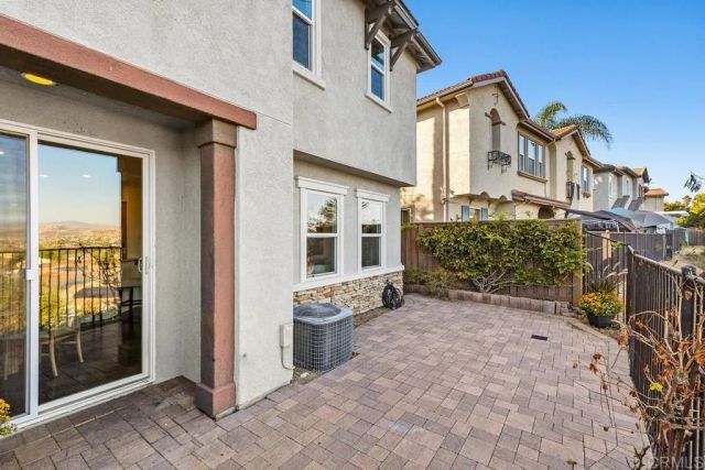 425 S Meadowbrook Drive 132, San Diego, CA 92114