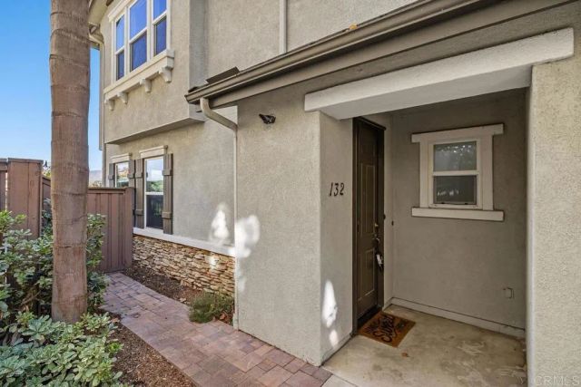 425 S Meadowbrook Drive 132, San Diego, CA 92114