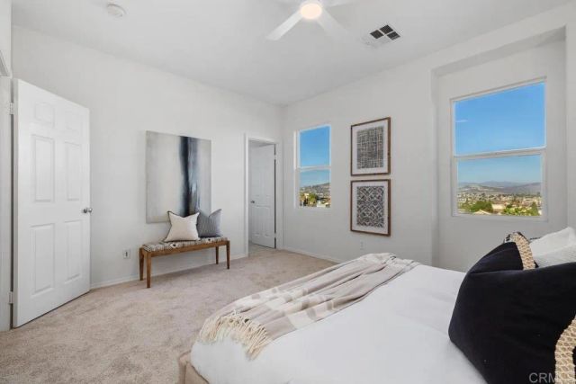 425 S Meadowbrook Drive 132, San Diego, CA 92114