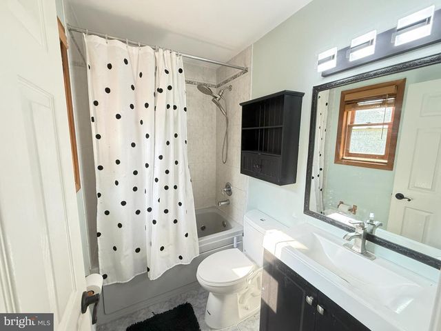 348 CLICKO LN, East Stroudsburg, PA 18301
