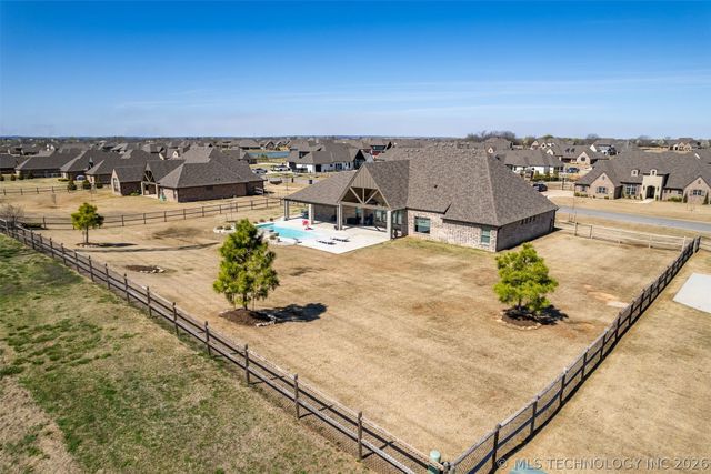 7106 E 89th Street North, Owasso, OK 74073