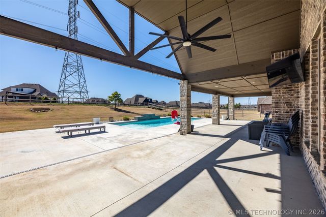 7106 E 89th Street North, Owasso, OK 74073