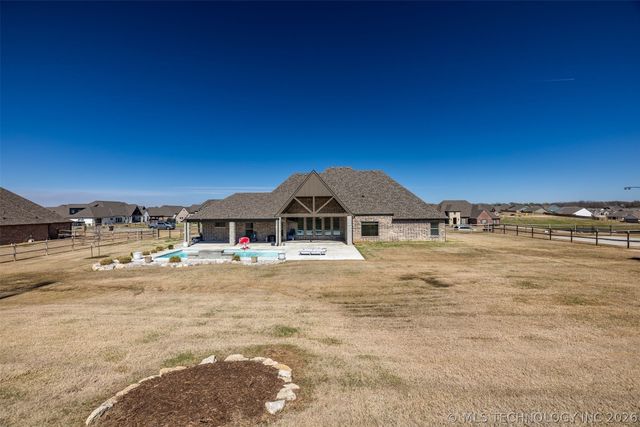 7106 E 89th Street North, Owasso, OK 74073