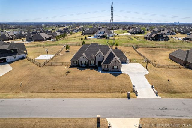 7106 E 89th Street North, Owasso, OK 74073