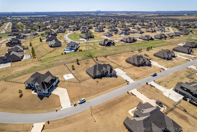 7106 E 89th Street North, Owasso, OK 74073