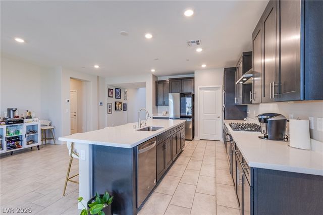 1913 Turner Cove Court, North Las Vegas, NV 89084