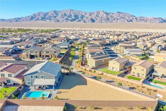 1913 Turner Cove Court, North Las Vegas, NV 89084