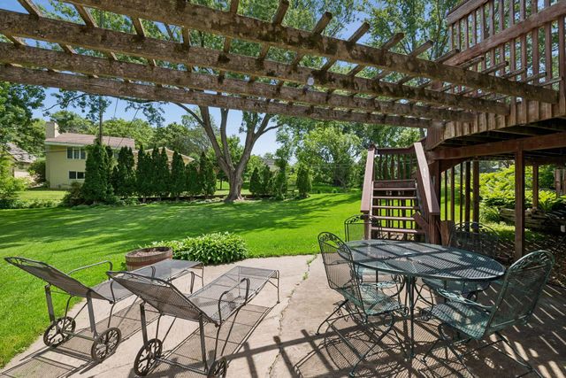 6617 Naomi Drive, Edina, MN 55439