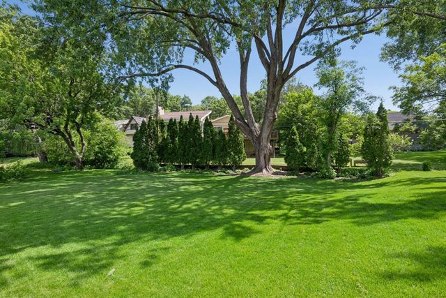 6617 Naomi Drive, Edina, MN 55439