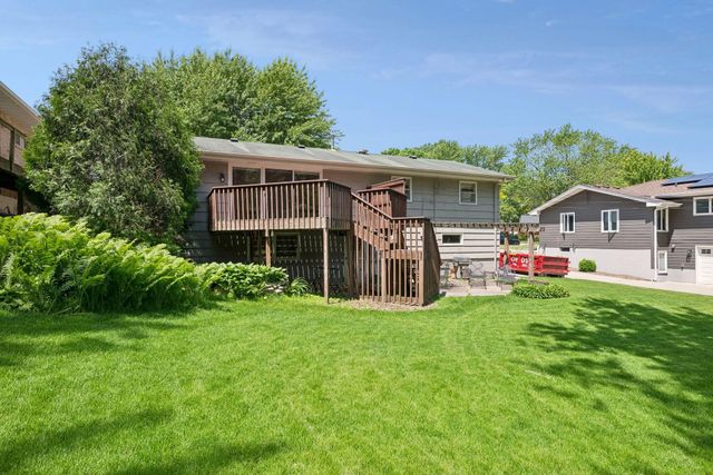 6617 Naomi Drive, Edina, MN 55439