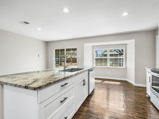 509 Hickman, Boerne, TX 78006